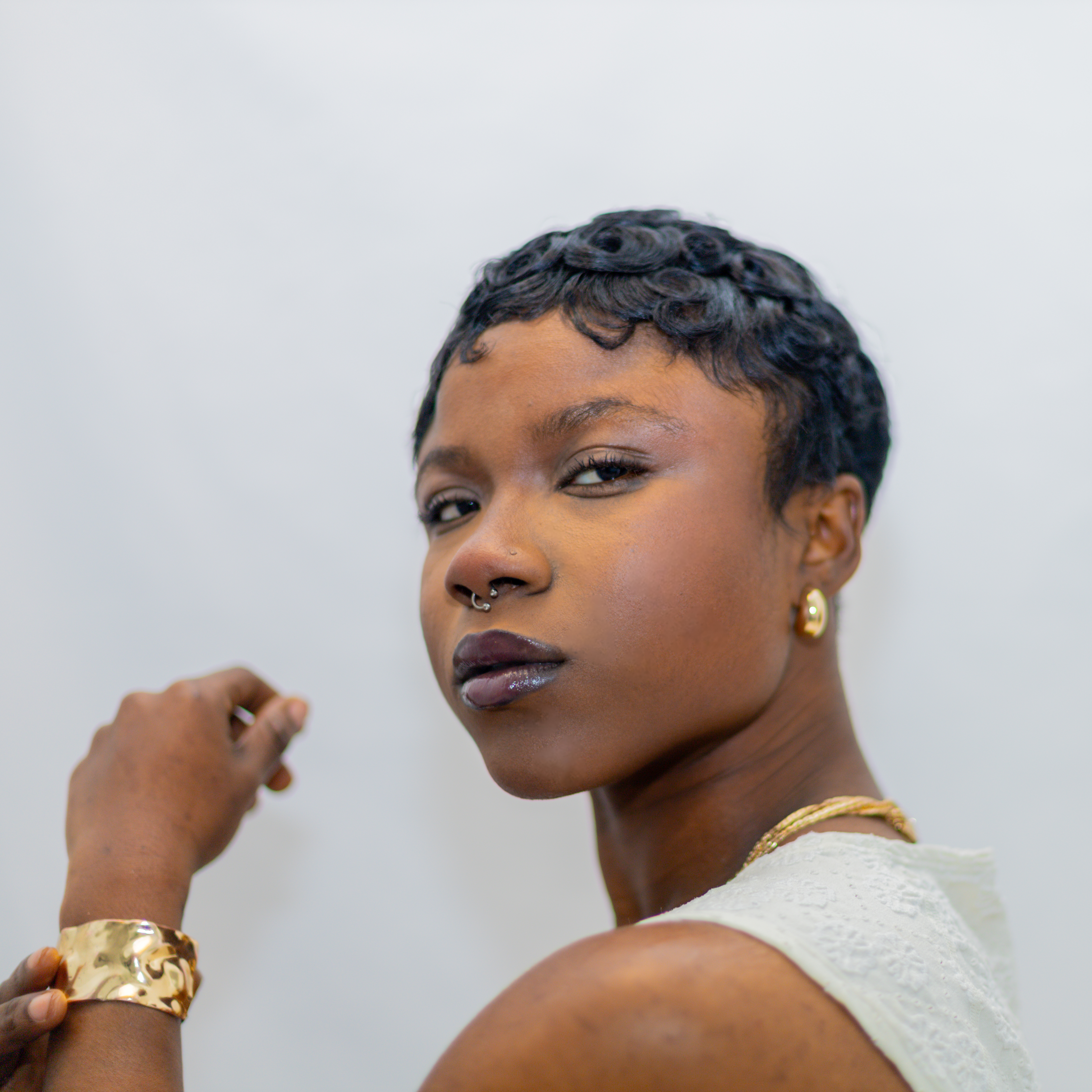 Funmi Olaitan headshot 5